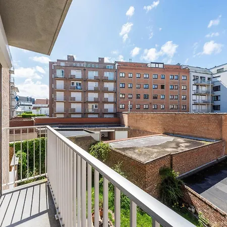 아파트 Near Seawall With Sea View, Cleaning Included *